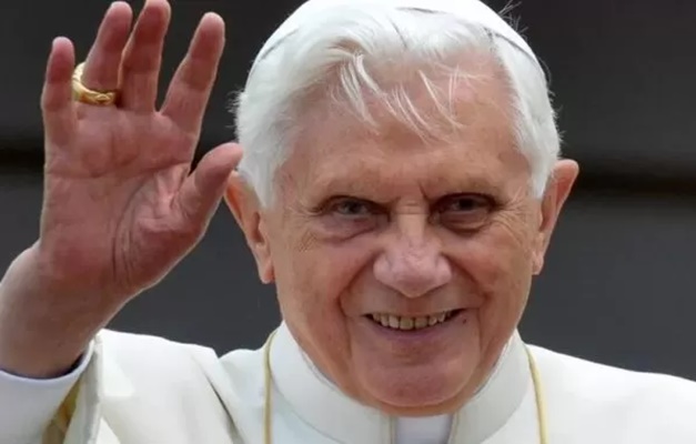 Velório de Bento XVI começa na segunda e Papa Francisco comandará funeral –  Atividade News